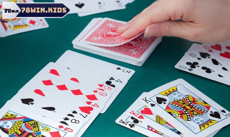 Bộ Bài Tây - Bí Ẩn Không Phải Người Chơi Nào Cũng Biết 3 Giá trị của lá Joker trong bộ bài Tây